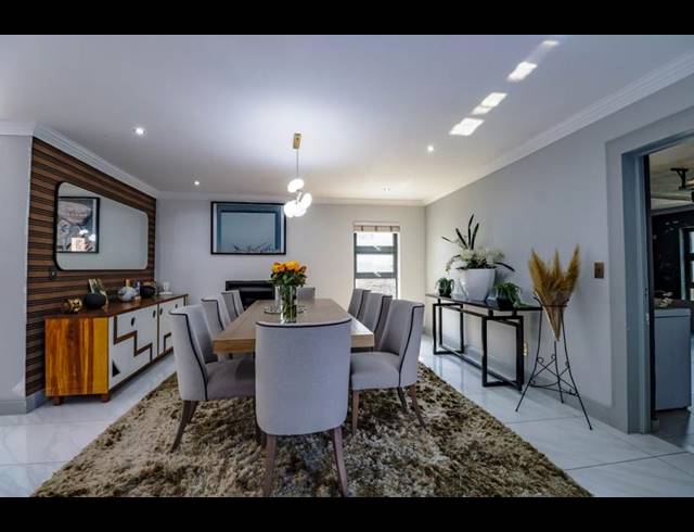 5 BEDROOM HOUSE FOR SALE IN COPPERLEAF ESTATE